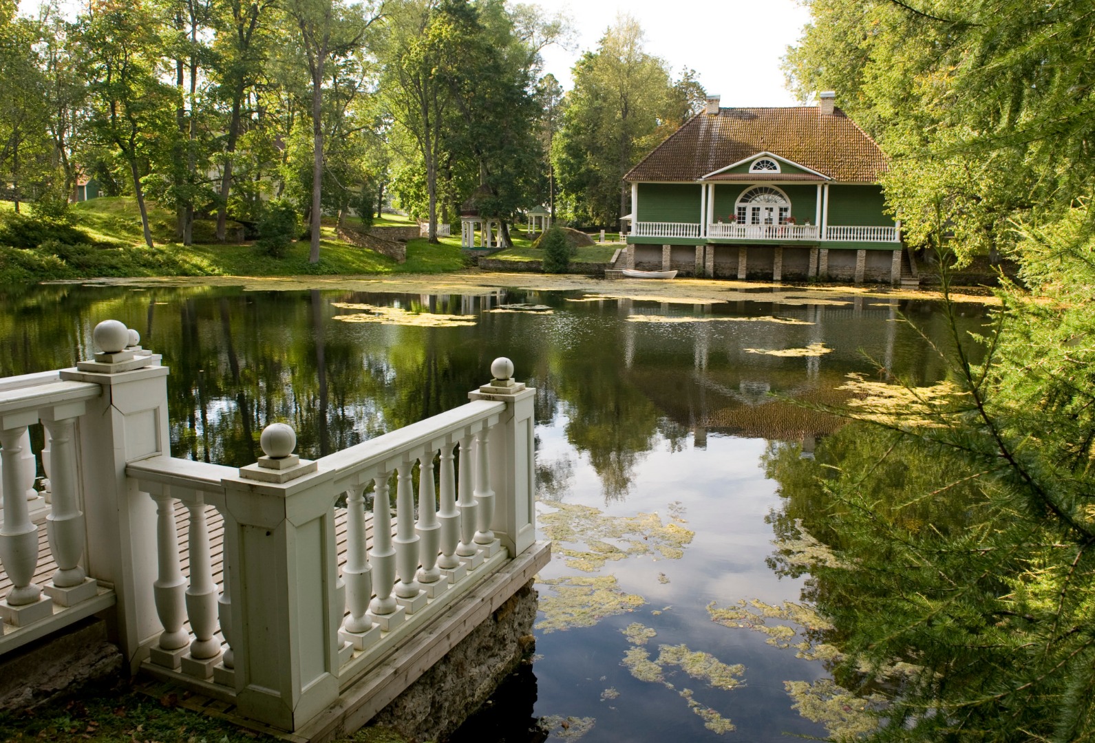 Palmse mõisa supelmaja 1990 rephoto