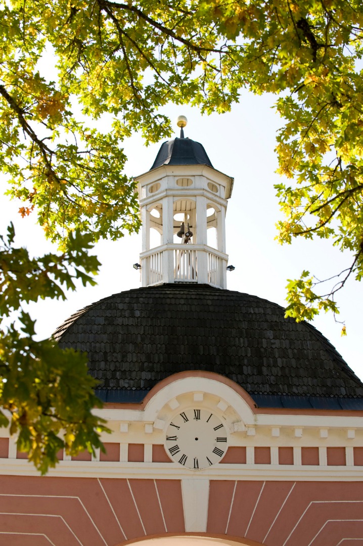Gates tower of Sagadi Manor rephoto
