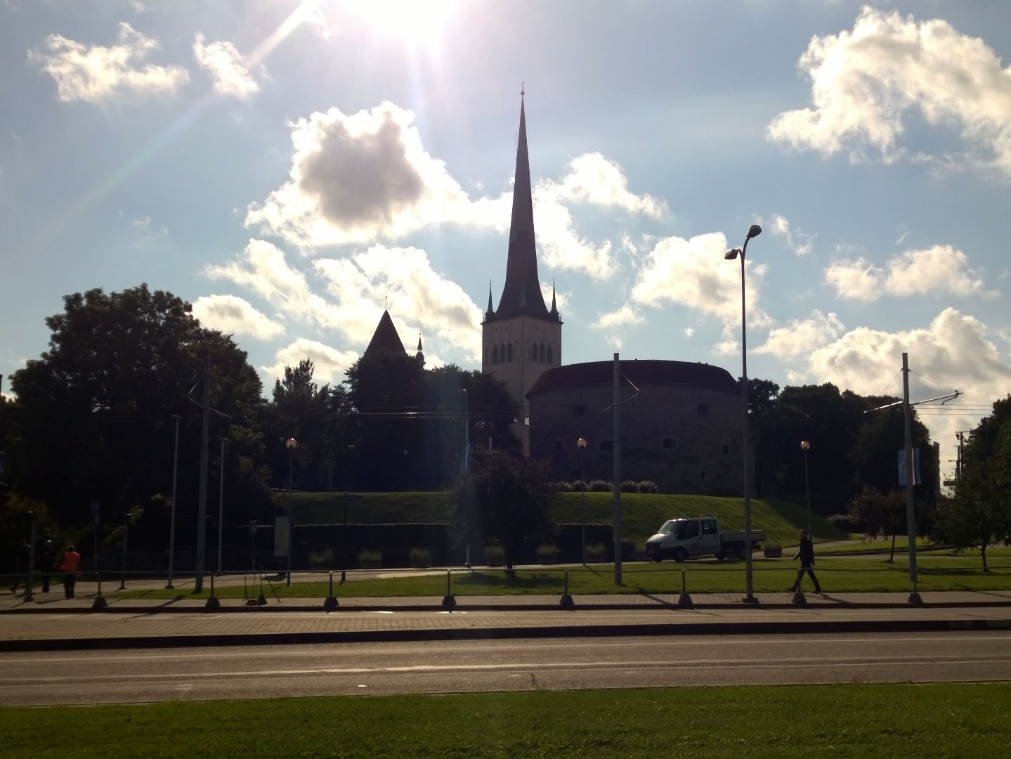 Tallinn. Suurtükitorn Paks Margareeta ja Suur Rannavärav. rephoto