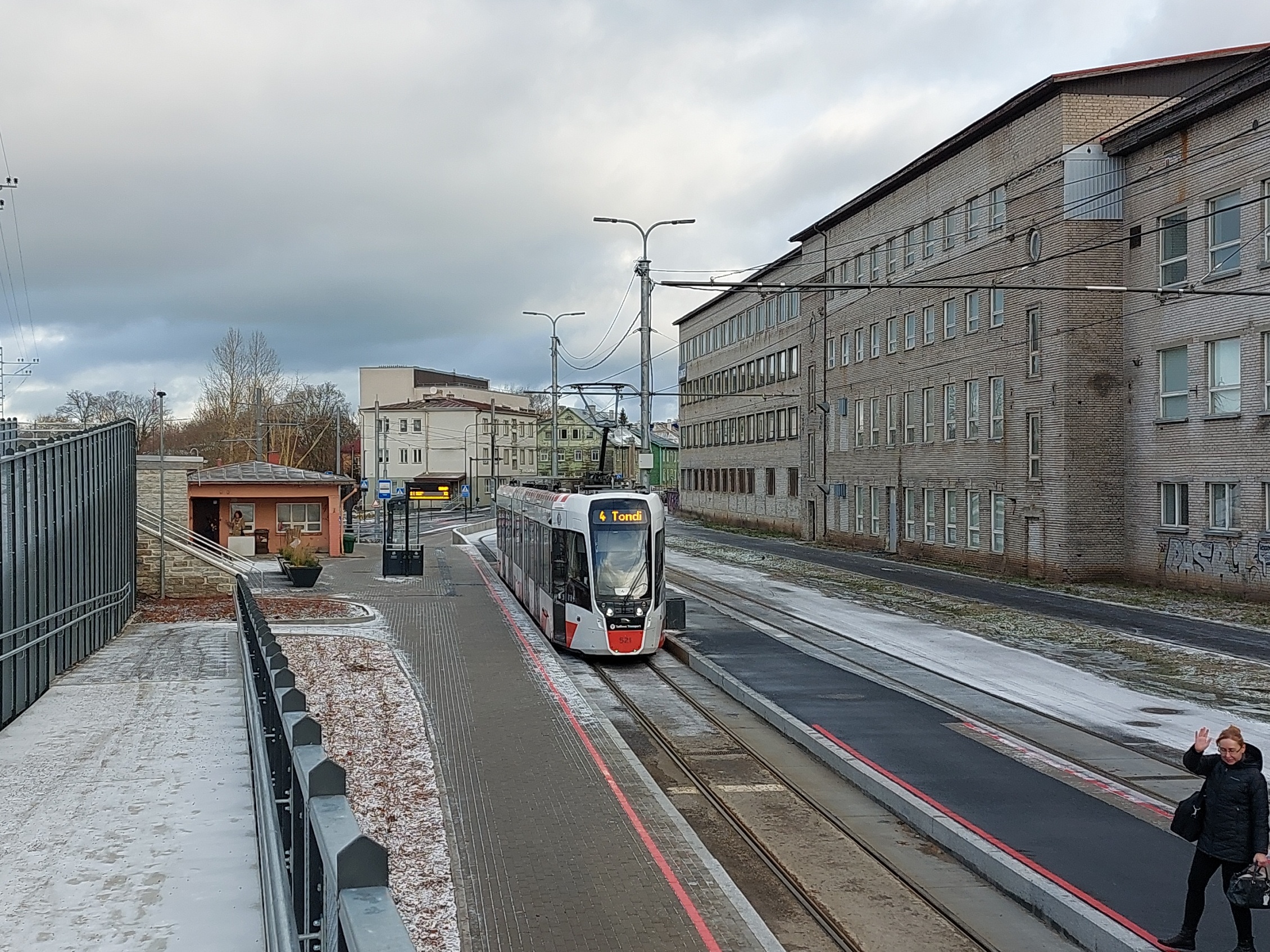 Tram station Tondil rephoto