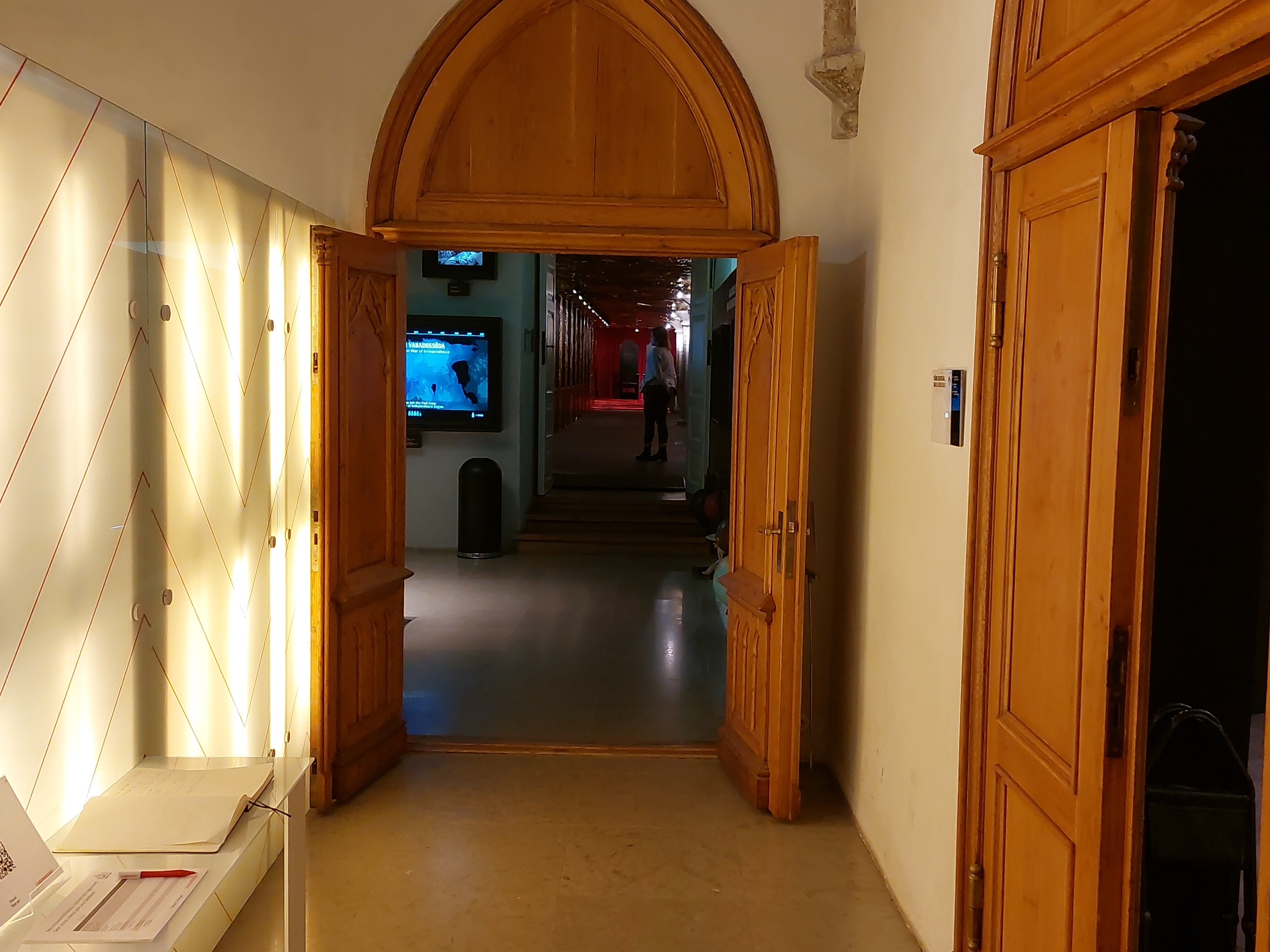 Näituse Ajaloomuuseum 150 avamine Suurgildi hoones rephoto