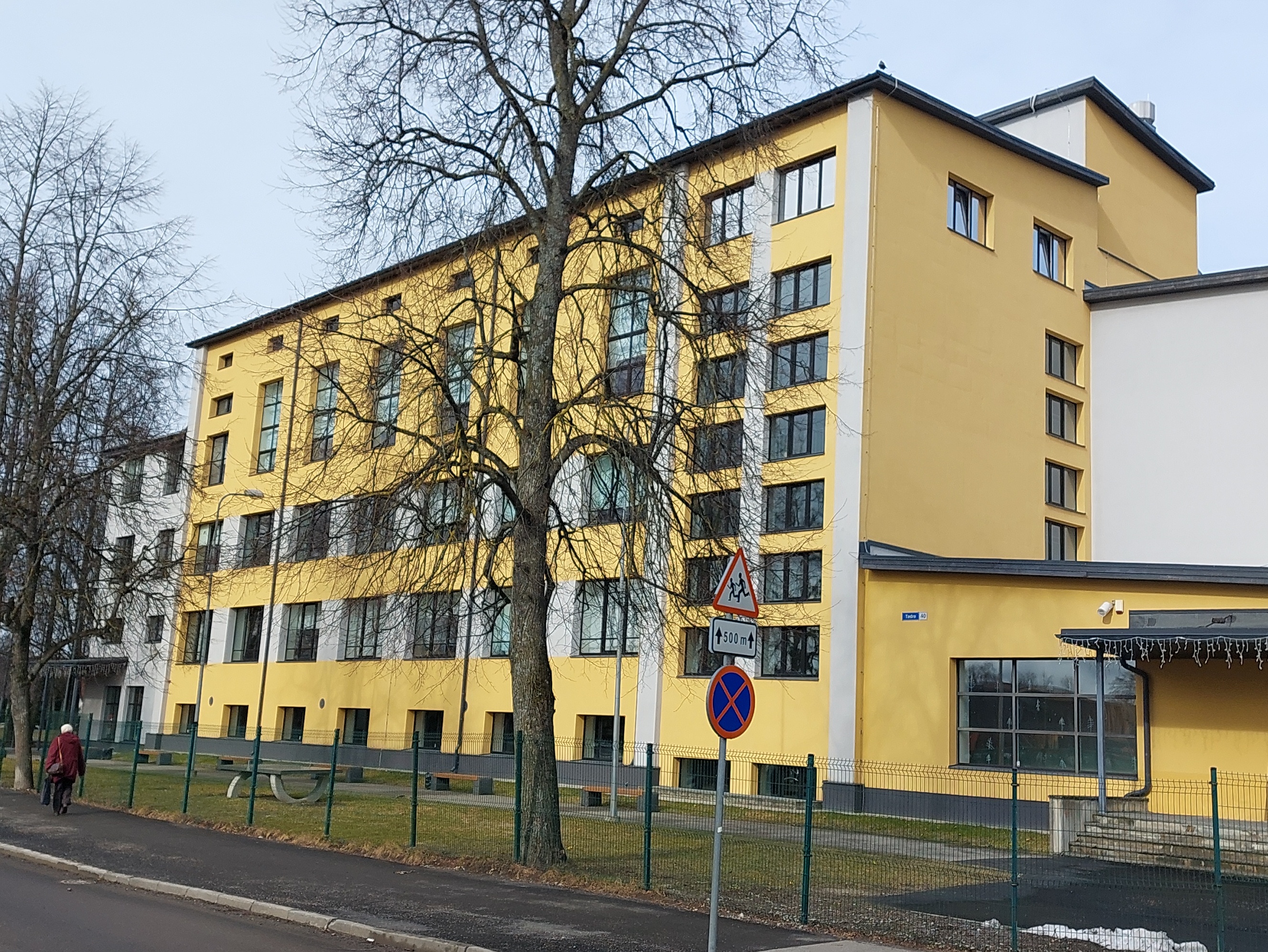 Tallinn 4 in the construction stage. New building of secondary school on Nõmme Street. rephoto