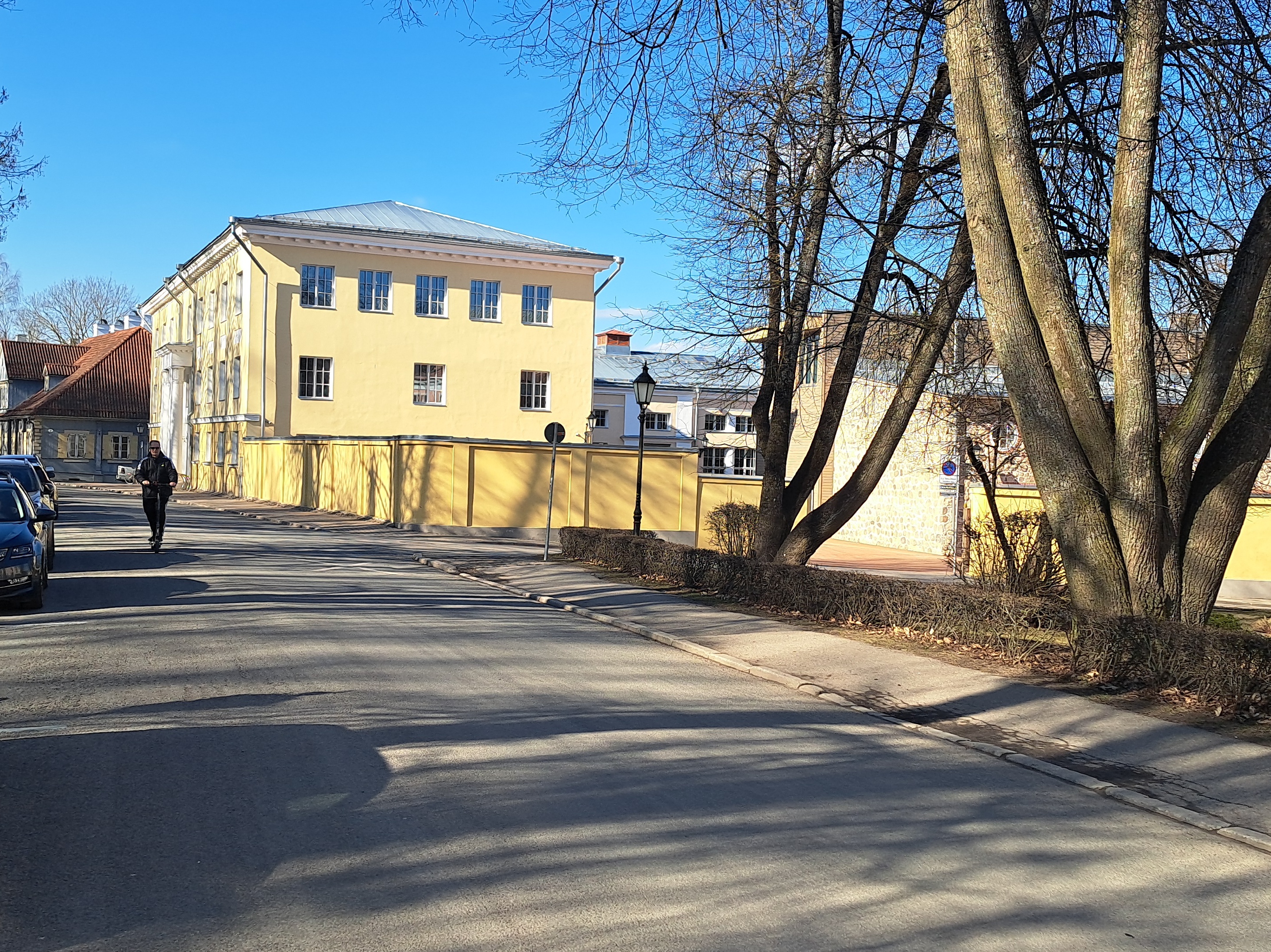 TRÜ spordiklubi ratsasportlased ülikooli sportlaste juubelipidustuste rongkäigus. rephoto