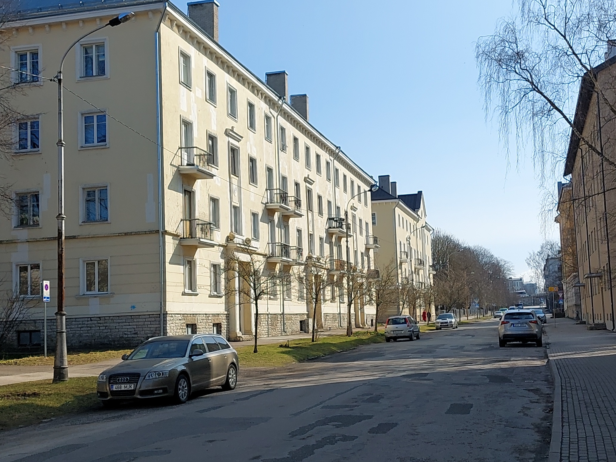 Knock tn. Facades of 87 and 89 houses rephoto
