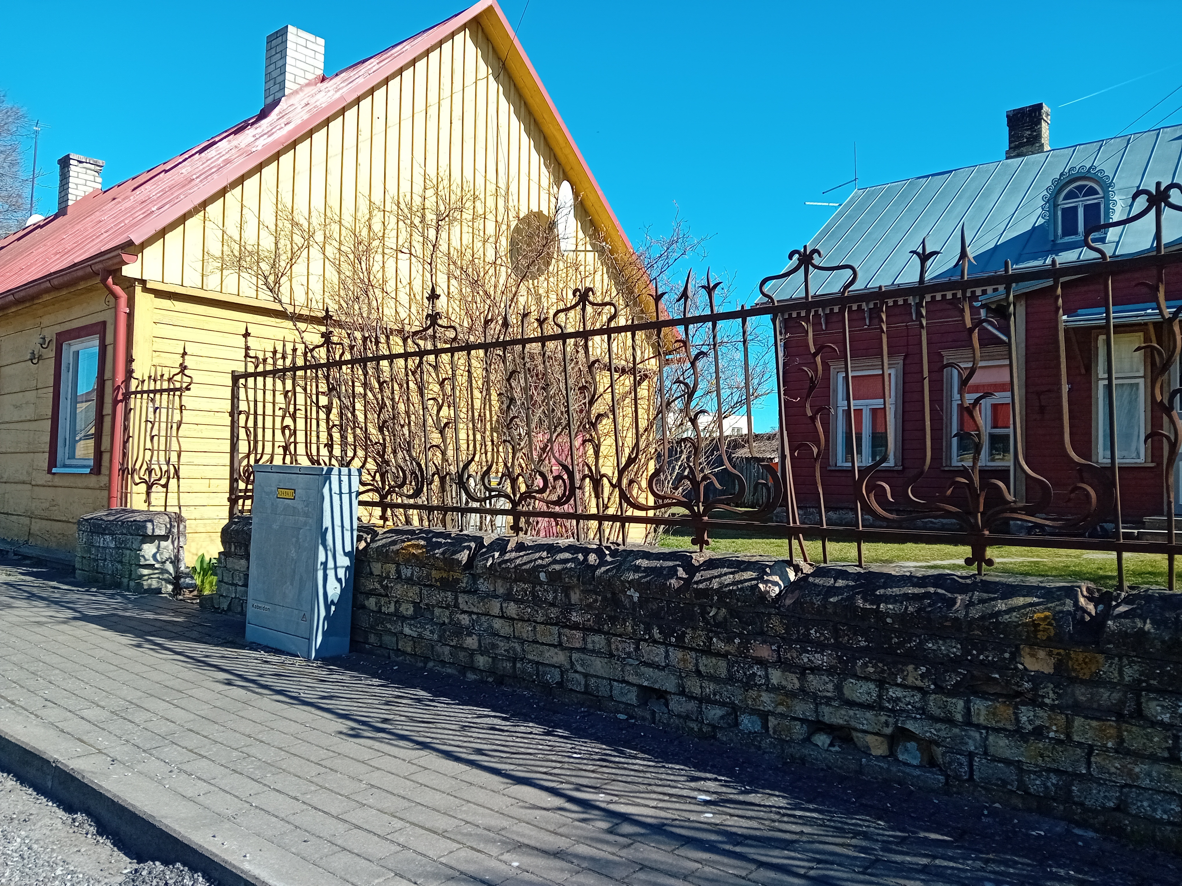 Kuressaare sepised: Suur-Sadama  24 aed rephoto