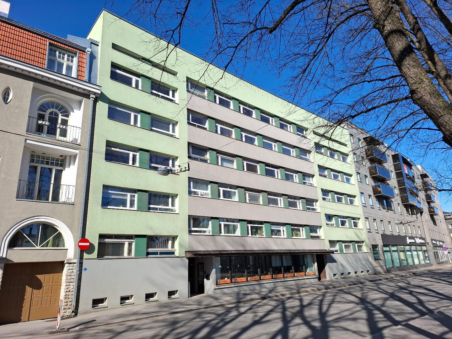 Korterelamu Tallinnas Kreutzwaldi tänaval, vaade. Arhitekt Udo Ivask rephoto