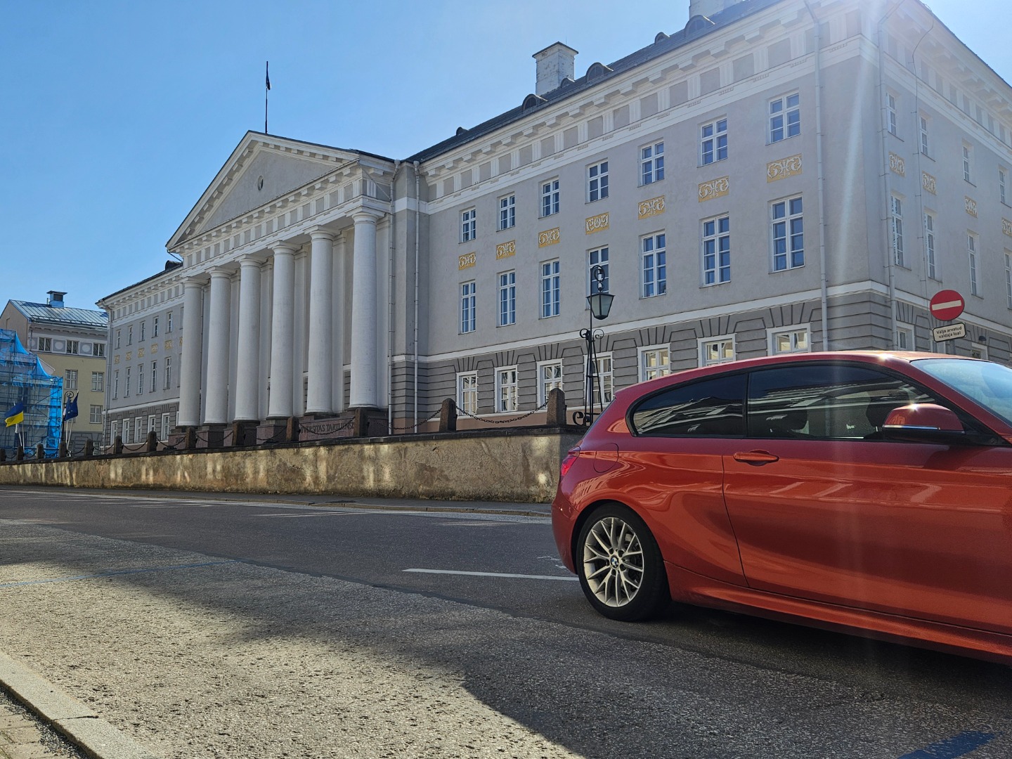 Tartu Ülikool Jaani tänavas. rephoto