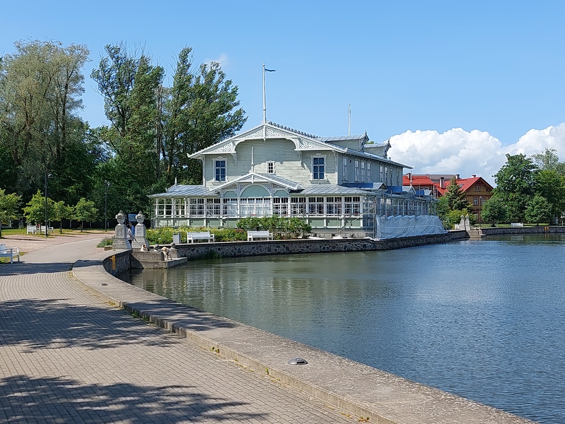 Gapsal : Kurgauzъ = Hapsal : Kurhaus rephoto