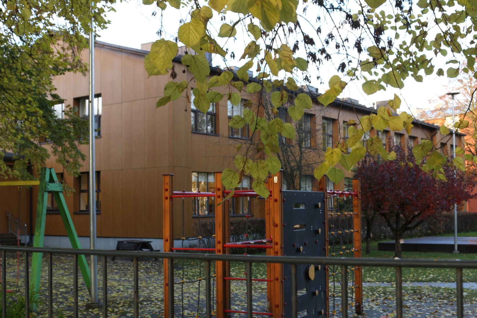 Uus VI lastepäevakodu (Nõukogude 10 / Aleksandri 10). Hiljem lasteaed Sass. Tartu, 1965. rephoto