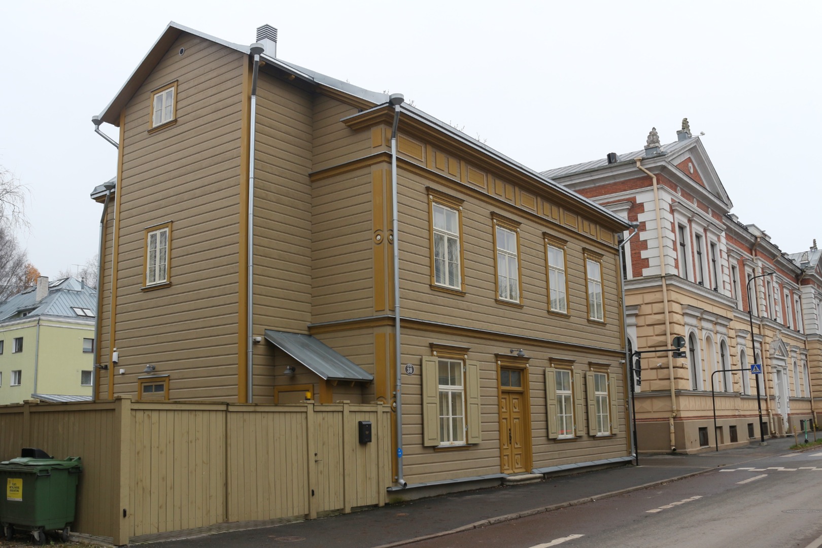 Tartu linnavaade, Veski tänav 1990a. rephoto