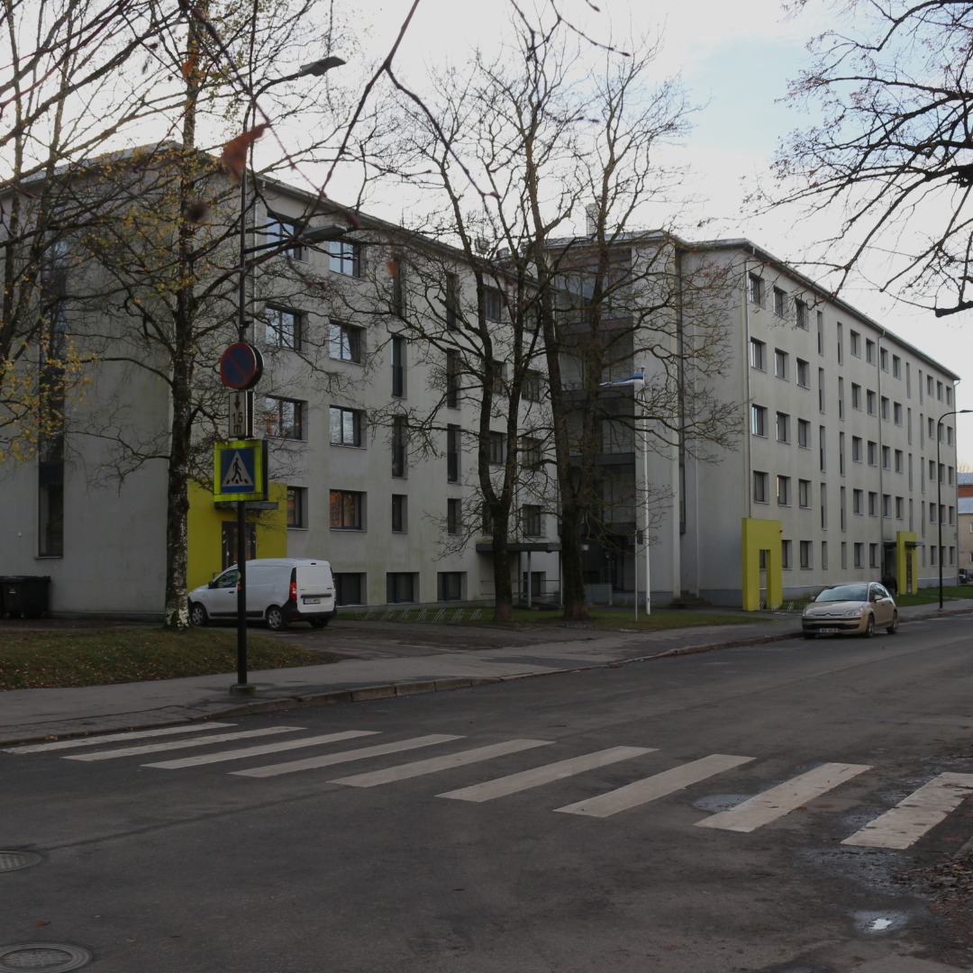 Tartu Riikliku Ülikooli ühiselamu rephoto