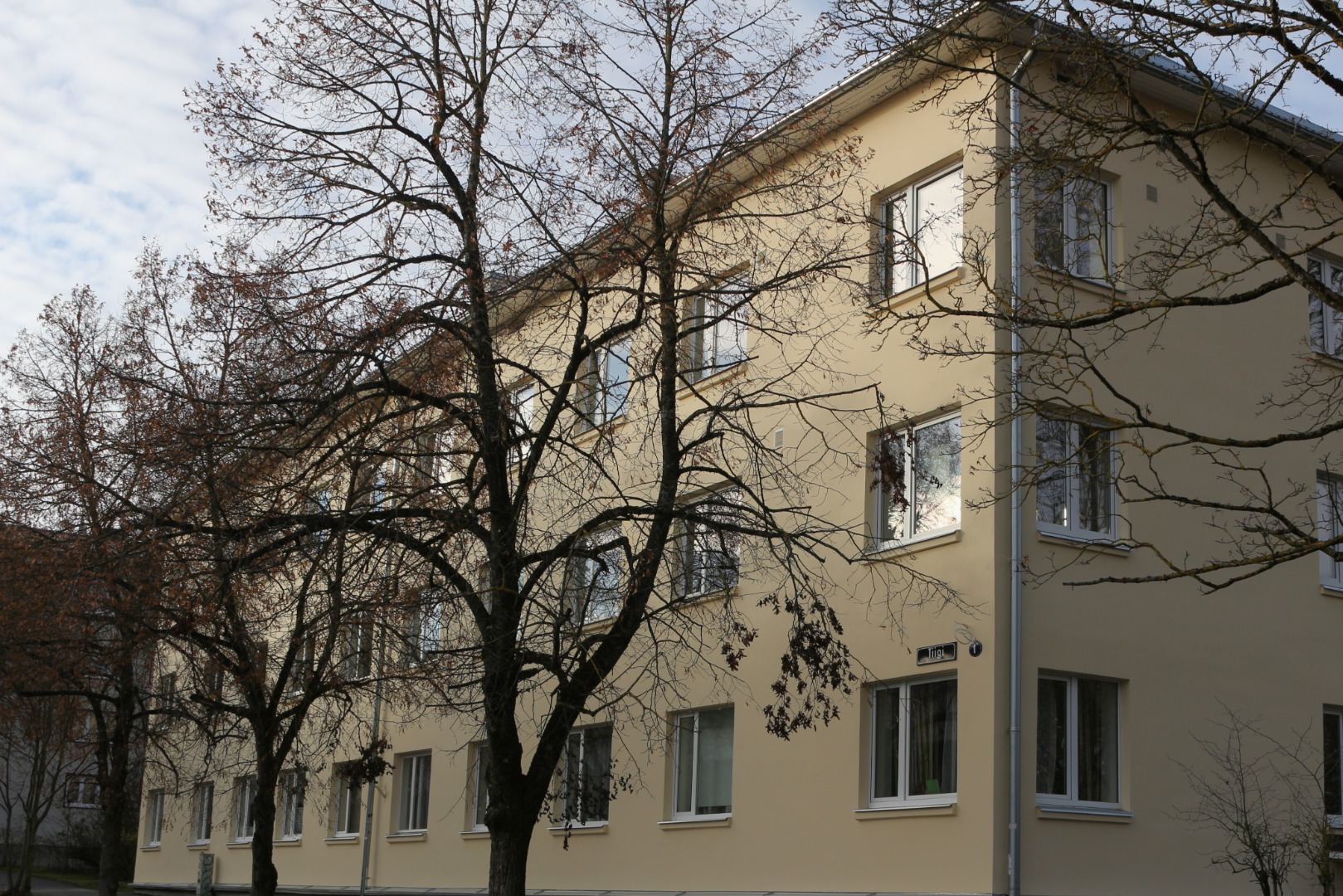 Tartu ülikooli hoonete ehitused. Pälsoni t. ühiselamu. Ujula. Raudbetoonidetailide tehas. 8-korteriga elamu J. Liivi t. 31. august 1959. a. rephoto