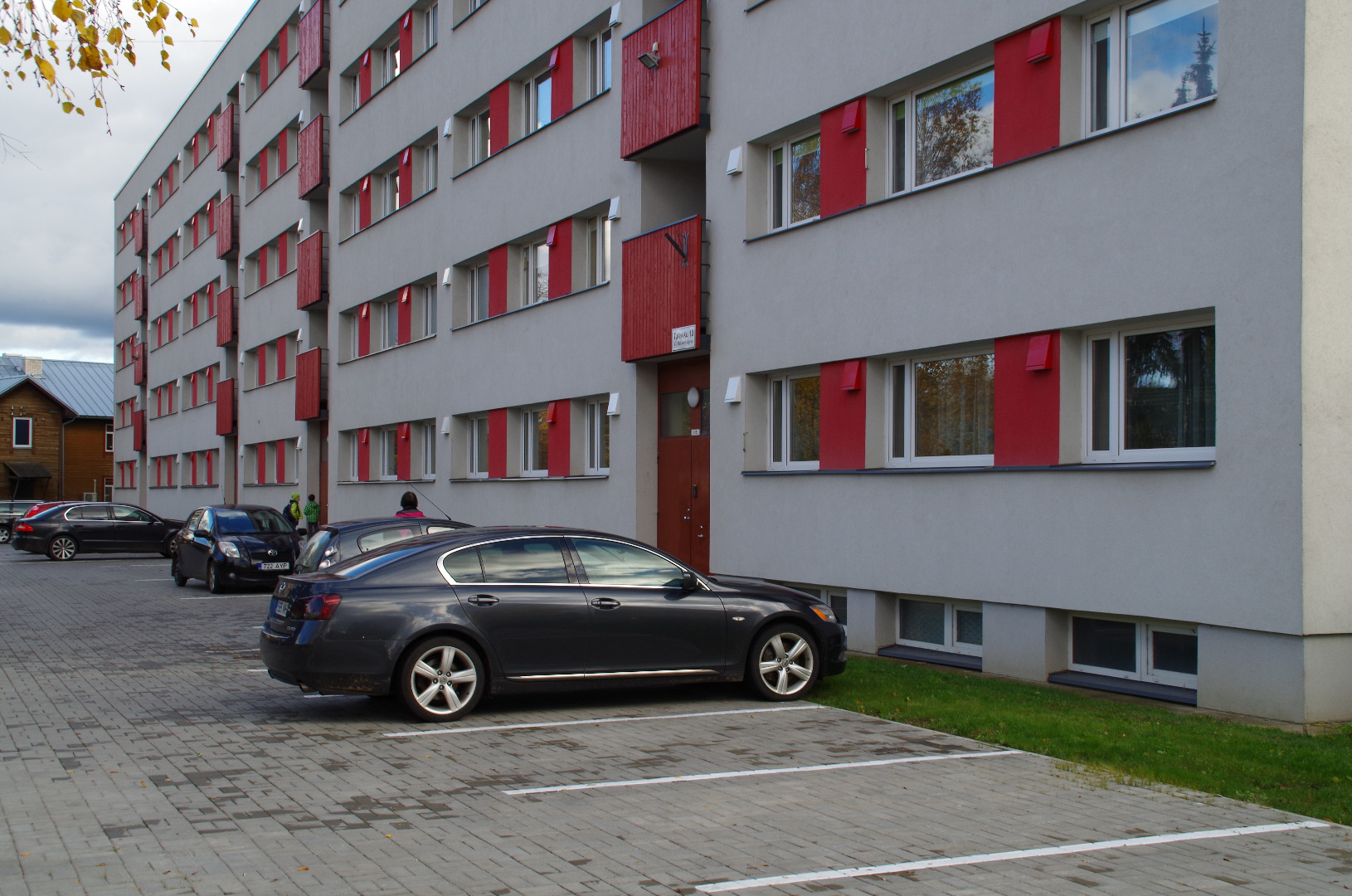 Korterelamu Rakveres, eestvaade rephoto