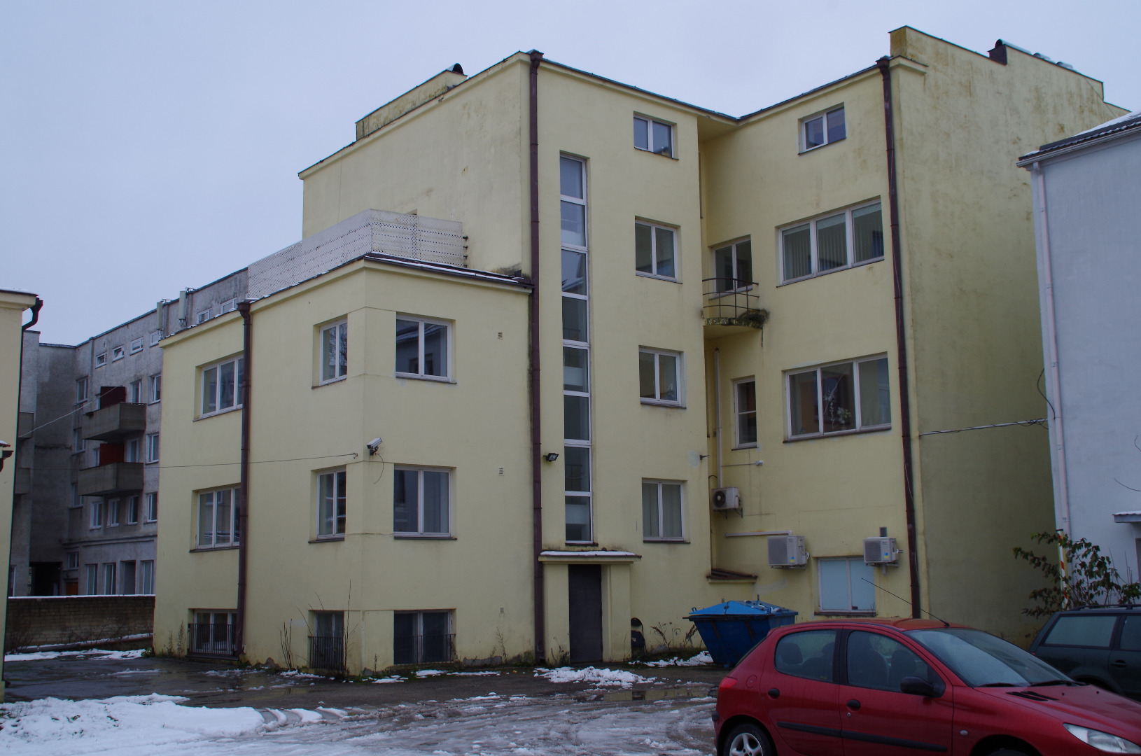 Rakvere Ühispank, vaade hoonele hoovist. Arhitekt August Volberg rephoto