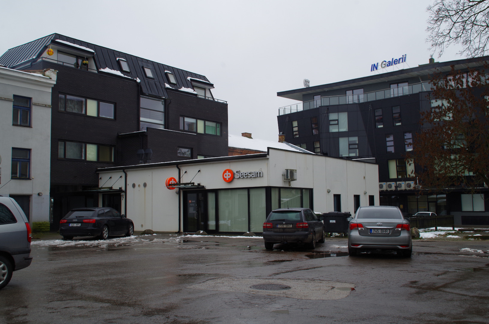 Korterelamu Rakvere keskväljakul, vaade hoonele. Arhitekt Katre Rajur rephoto