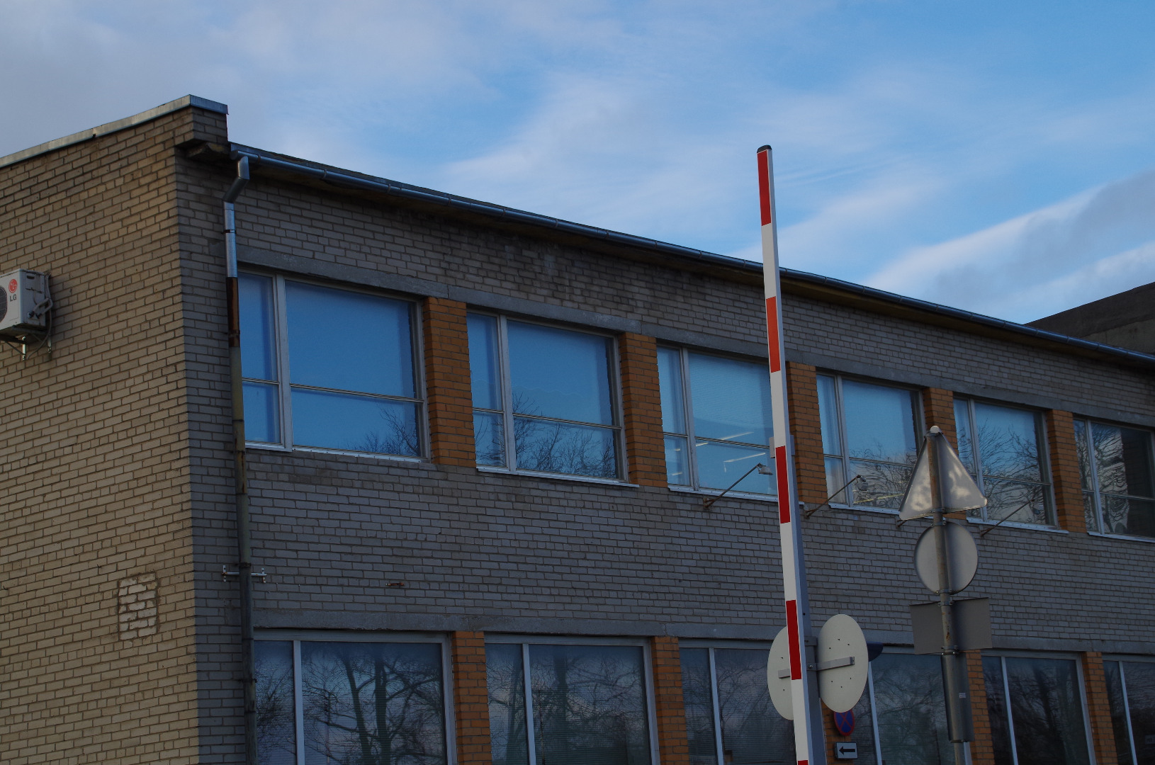 Rakvere KIT-i külmlettide hoone rephoto