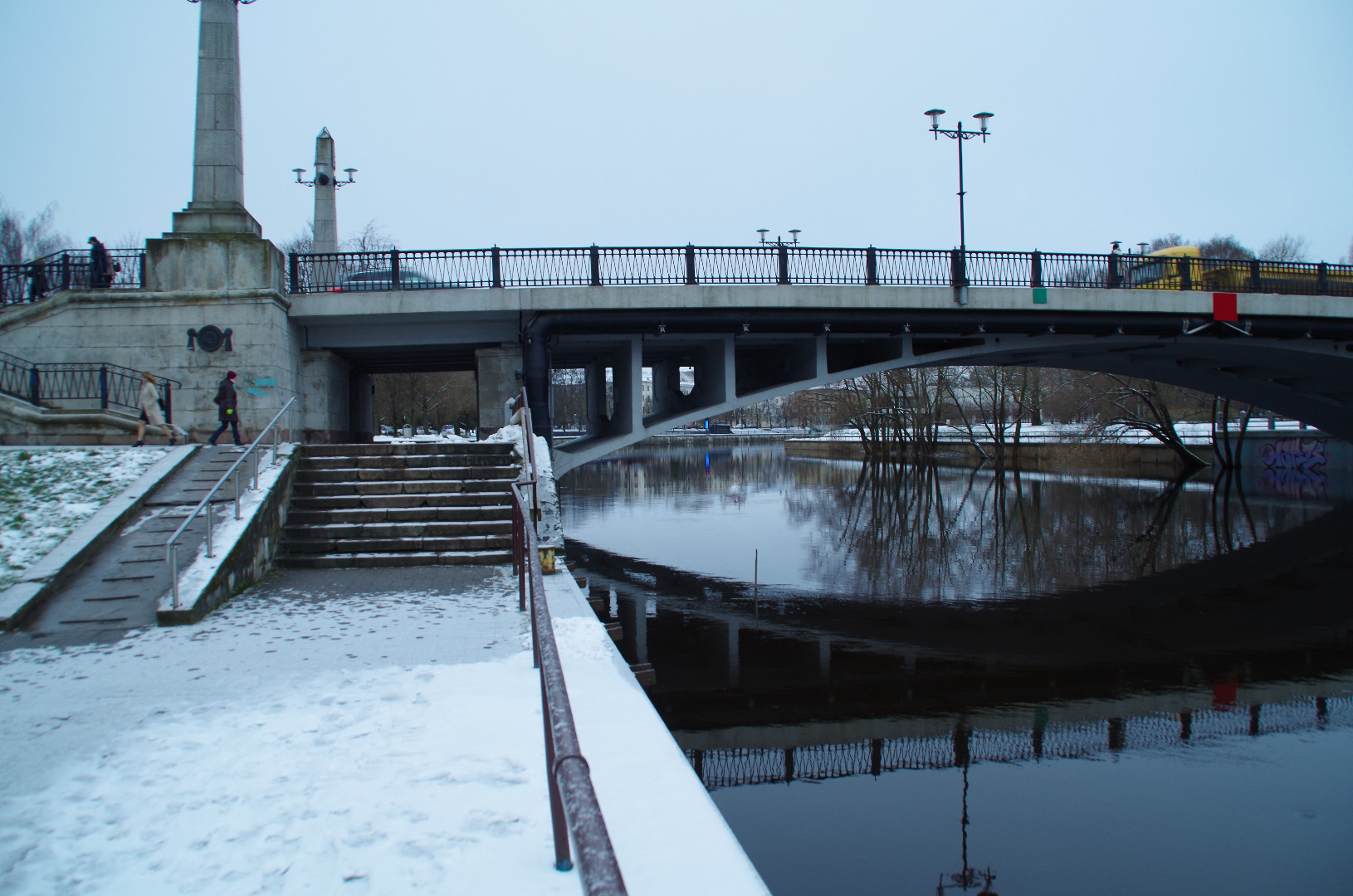 On the shore of Tartu Emajõe rephoto