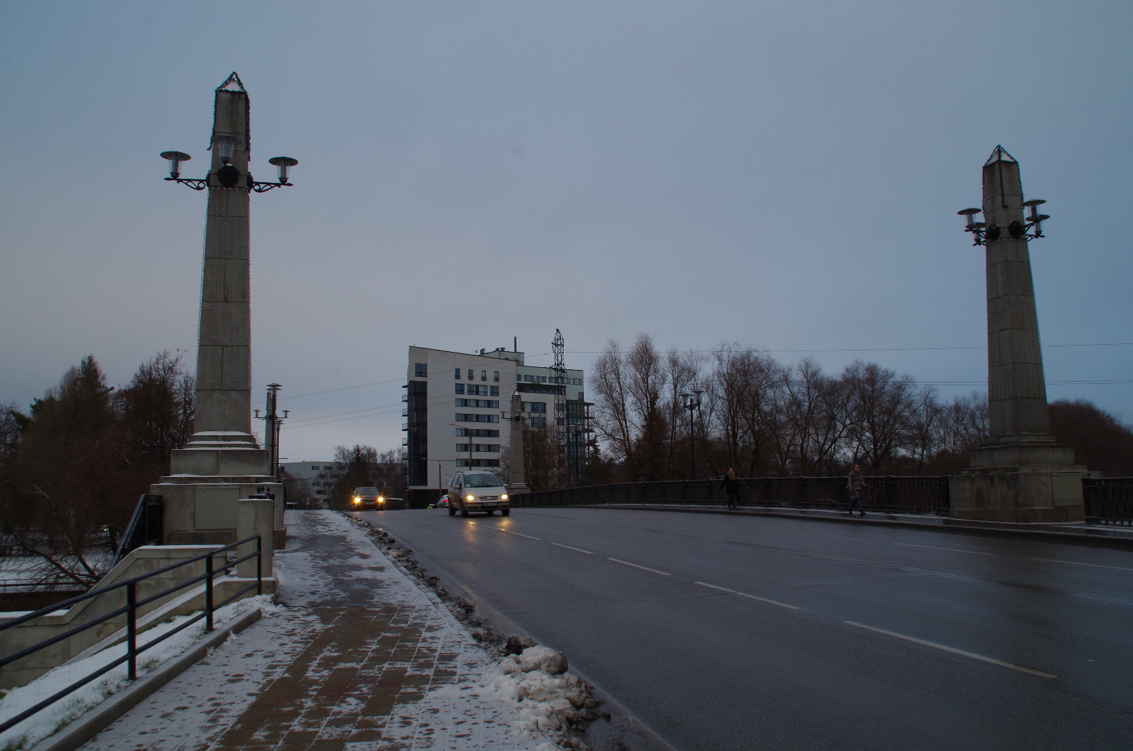 Winning bridge.  Tartu, 1998. Photo Aldo Luud. rephoto