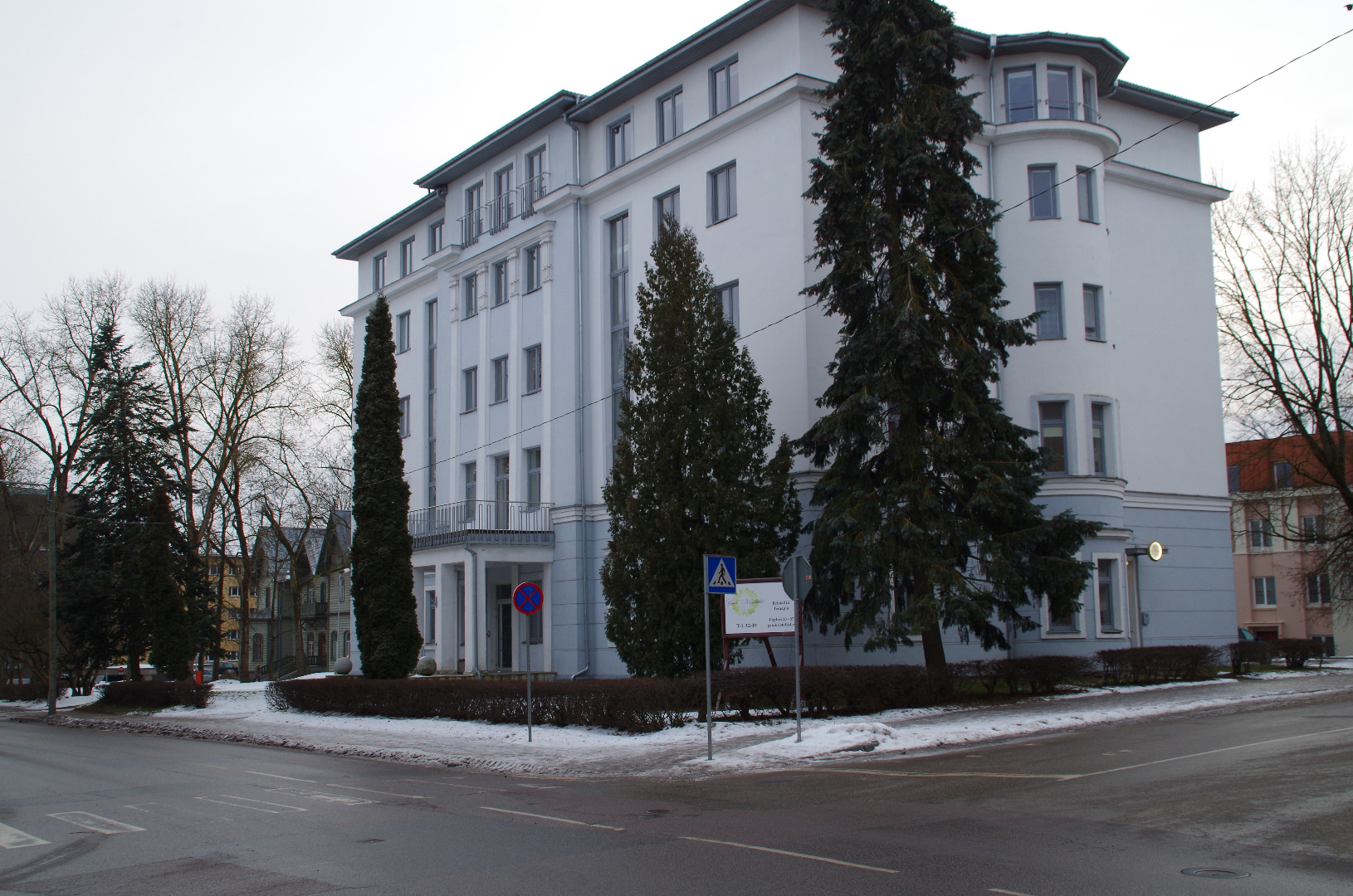 Tartu. Mellini clinic building at the corner of Garden (Vanemuise) and Pepler Street rephoto