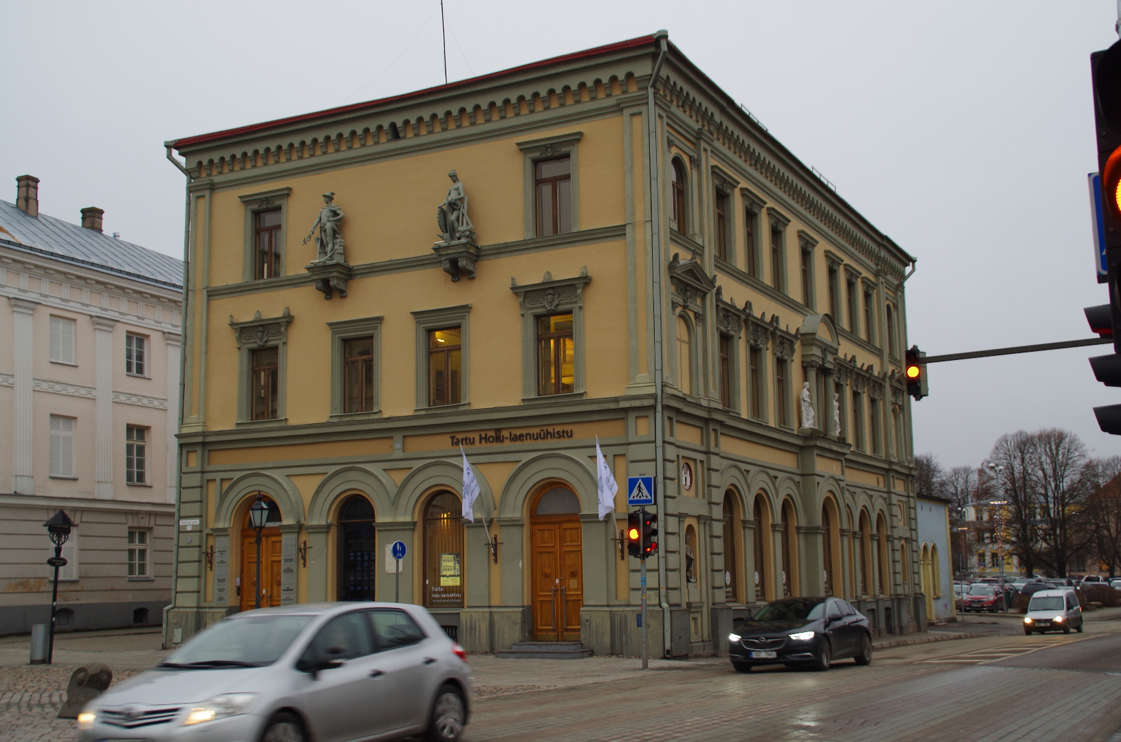 Pangahoone Tartus, vaade nurgalt. Arhitekt Maximilian Rötscher rephoto