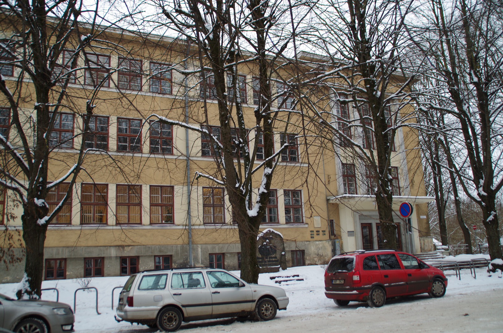 TÜ Õpetajate Instituut (varem: kommertsgümnaasium, kaubanduskool, Tartu Õpetajate Instituut, Tartu Pedagoogiline Kool, Tartu Õpetajate Seminar), hoone vaade. Arhitekt Arnold Matteus rephoto