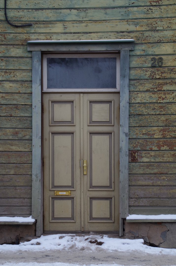 Door on the door of Karlova. 28 rephoto