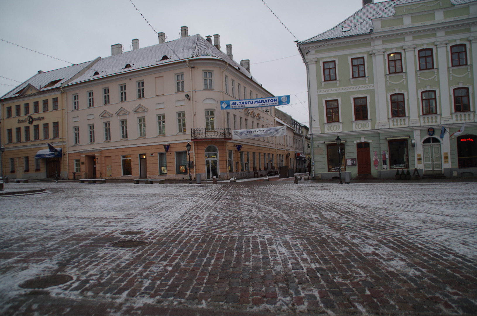 Tartu. Nn. Old University building at the corner of Rüütli Street and Raekoja square rephoto