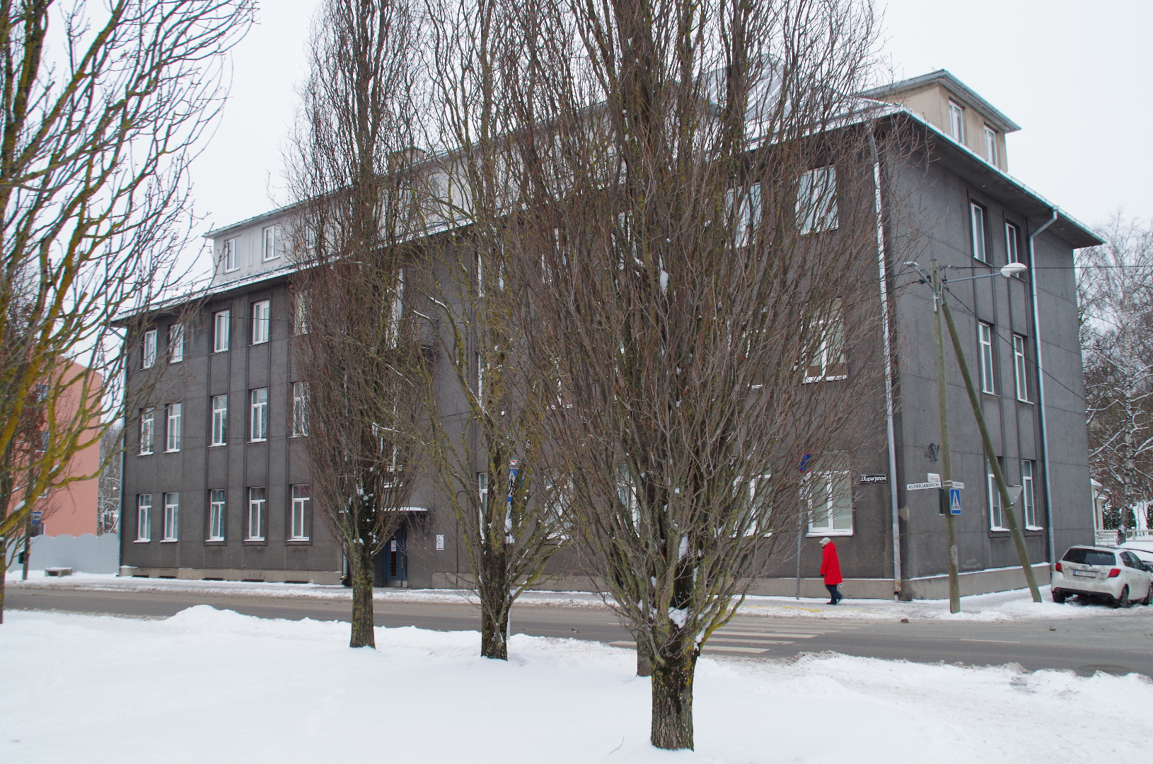 Eye clinic h. Heidemanni and Vallikraavi tn. At the corner. Tartu 1955 rephoto