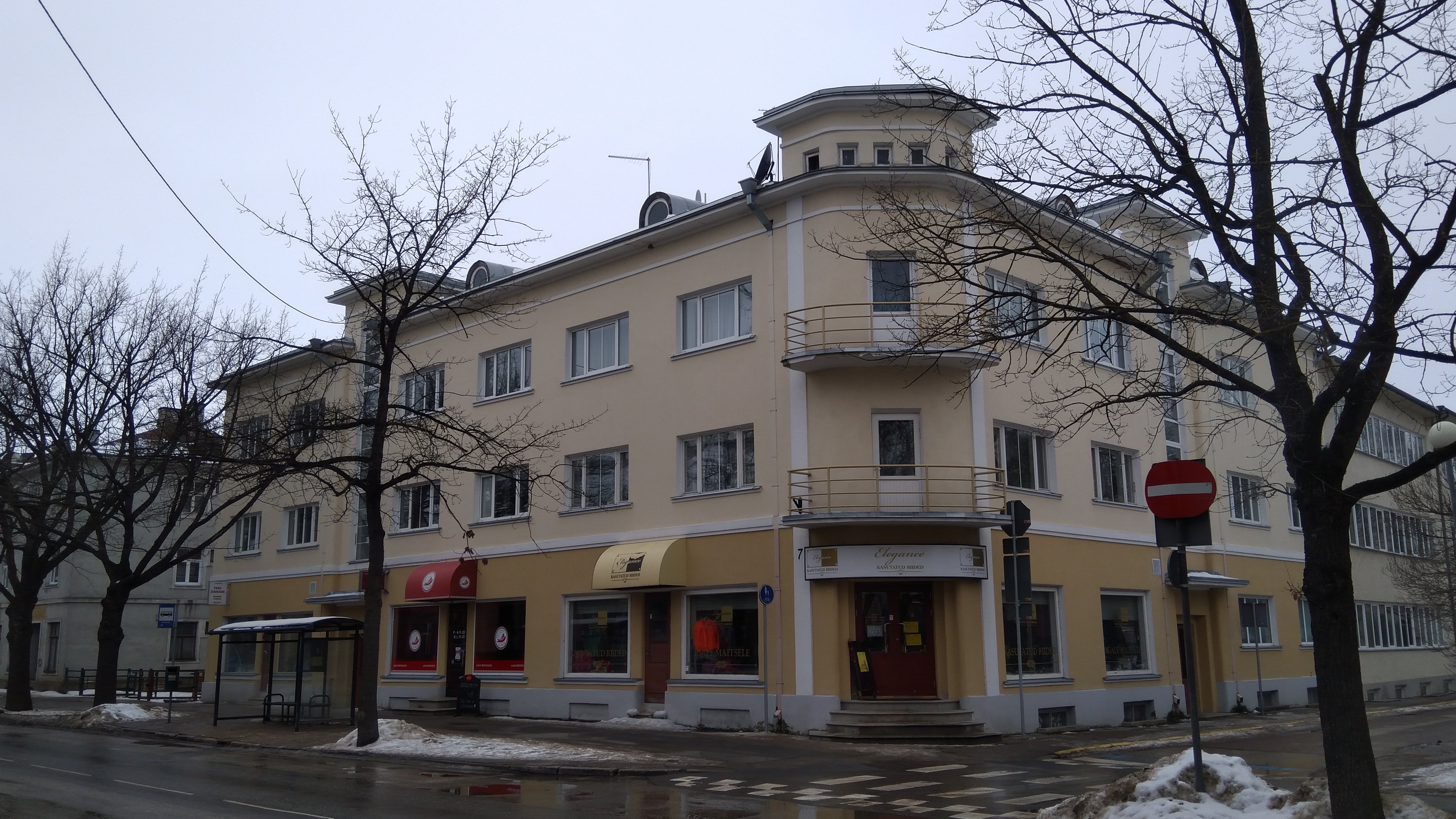 Korterelamu Tartus, hoone vaade. Arhitekt Arnold Matteus rephoto