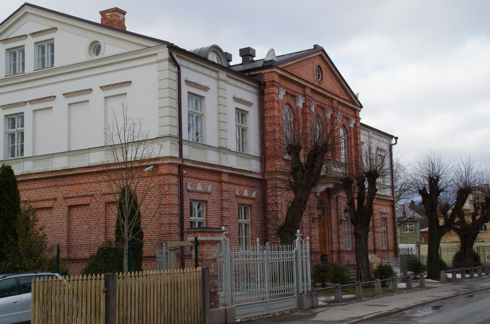 Korporatsiooni Livonia konvendihoone (Veski t 13).  Tartu, 1912.
Voorimees tänaval. rephoto