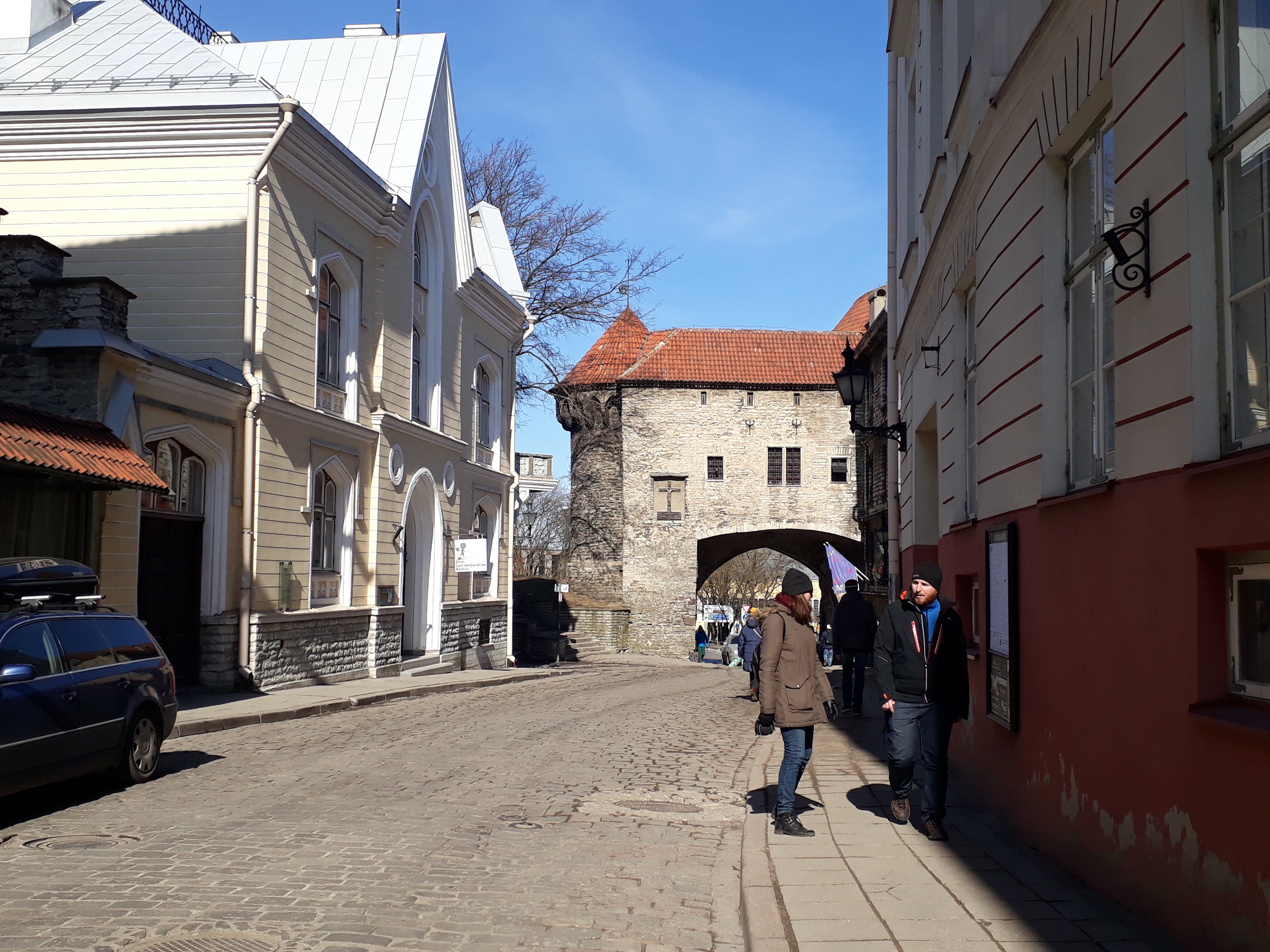 Tallinn, Suur Rannavärav, vaade Pirita poolt. rephoto