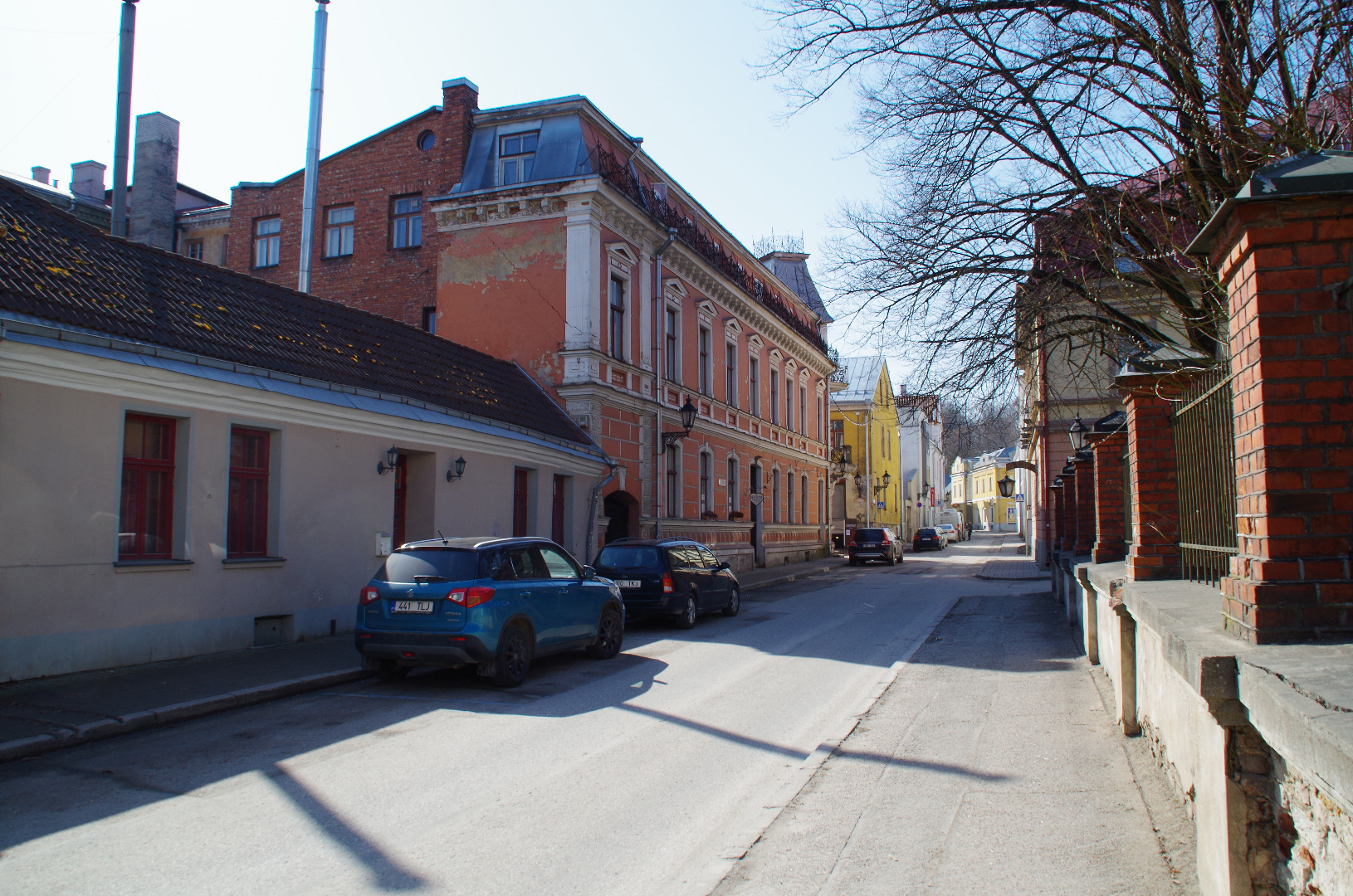 Abovjani t (Munga t), vaade Munga 7 juurest Ülikooli t suunas. Tartu, 1985. rephoto