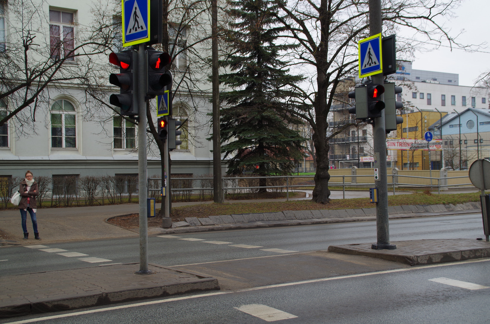 Mehed ja buss rephoto