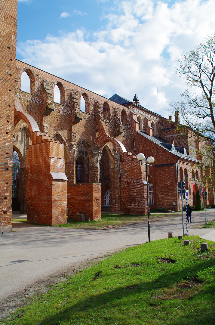 Tartu, the ruins of the Toomkirik. rephoto