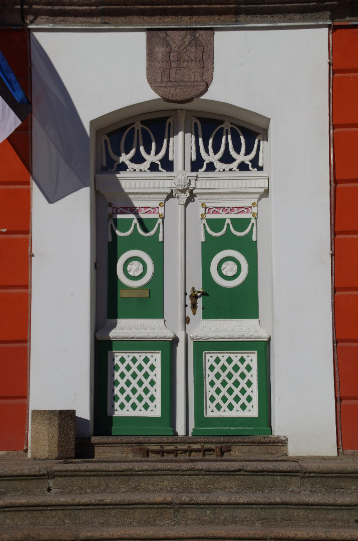 Tartu raekoja peauks, otsevaade peauksele. Arhitekt Johann Heinrich Bartholomäus Walter rephoto