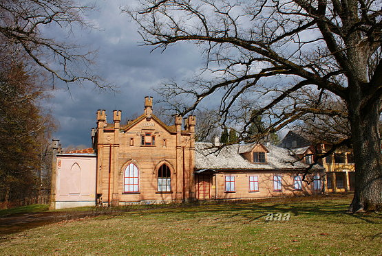 Side Fassade of the Knight Manor of Kukulinna rephoto