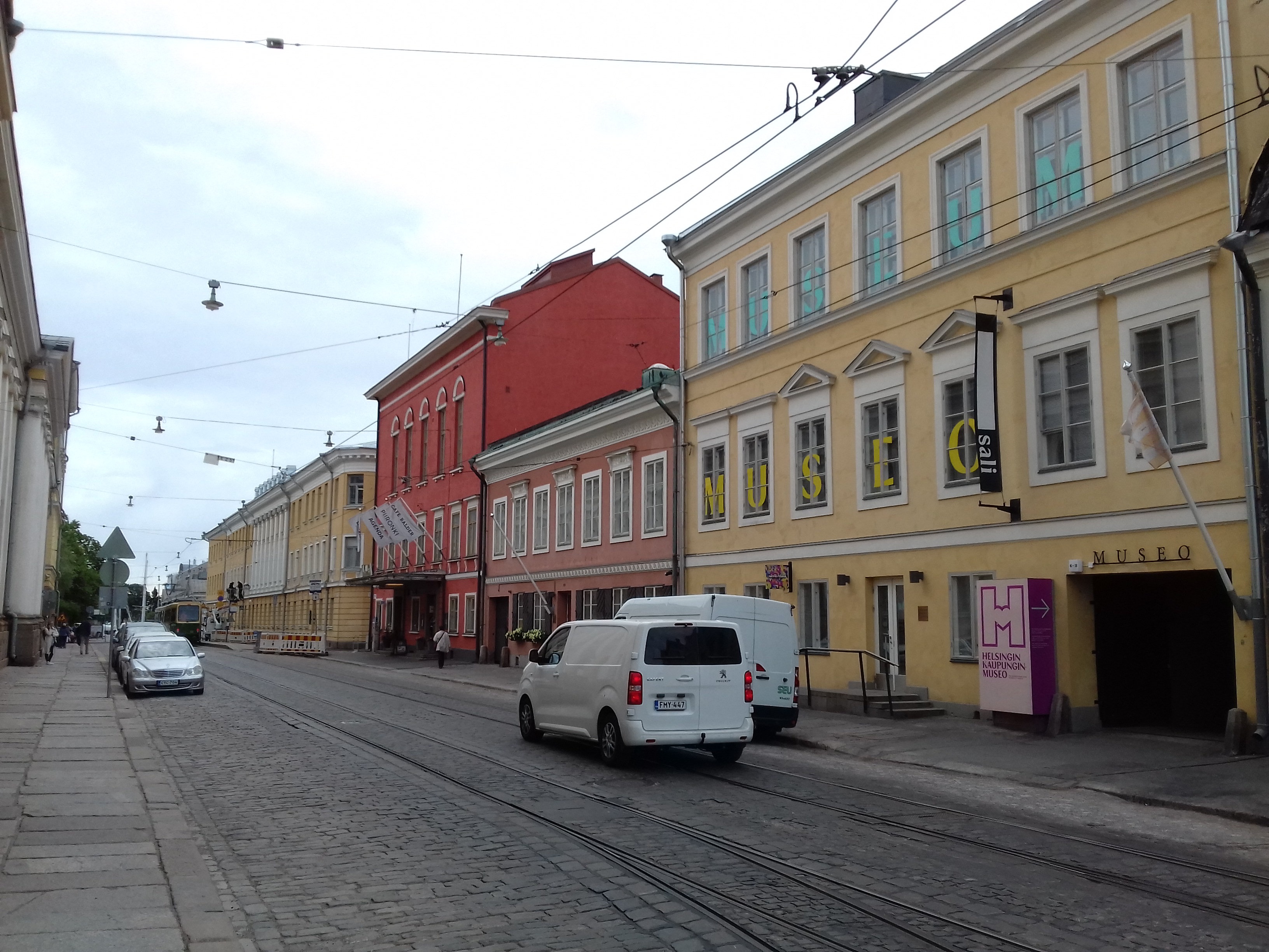 Aleksanterinkatu 16 (Remanderin talo), 14 (Brummerin talo), 12 (Balderin talo) rephoto