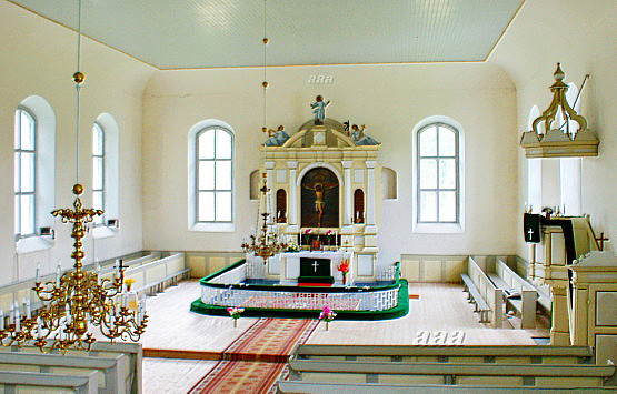 Foto. Rõuge kirik, vaade altarile. rephoto