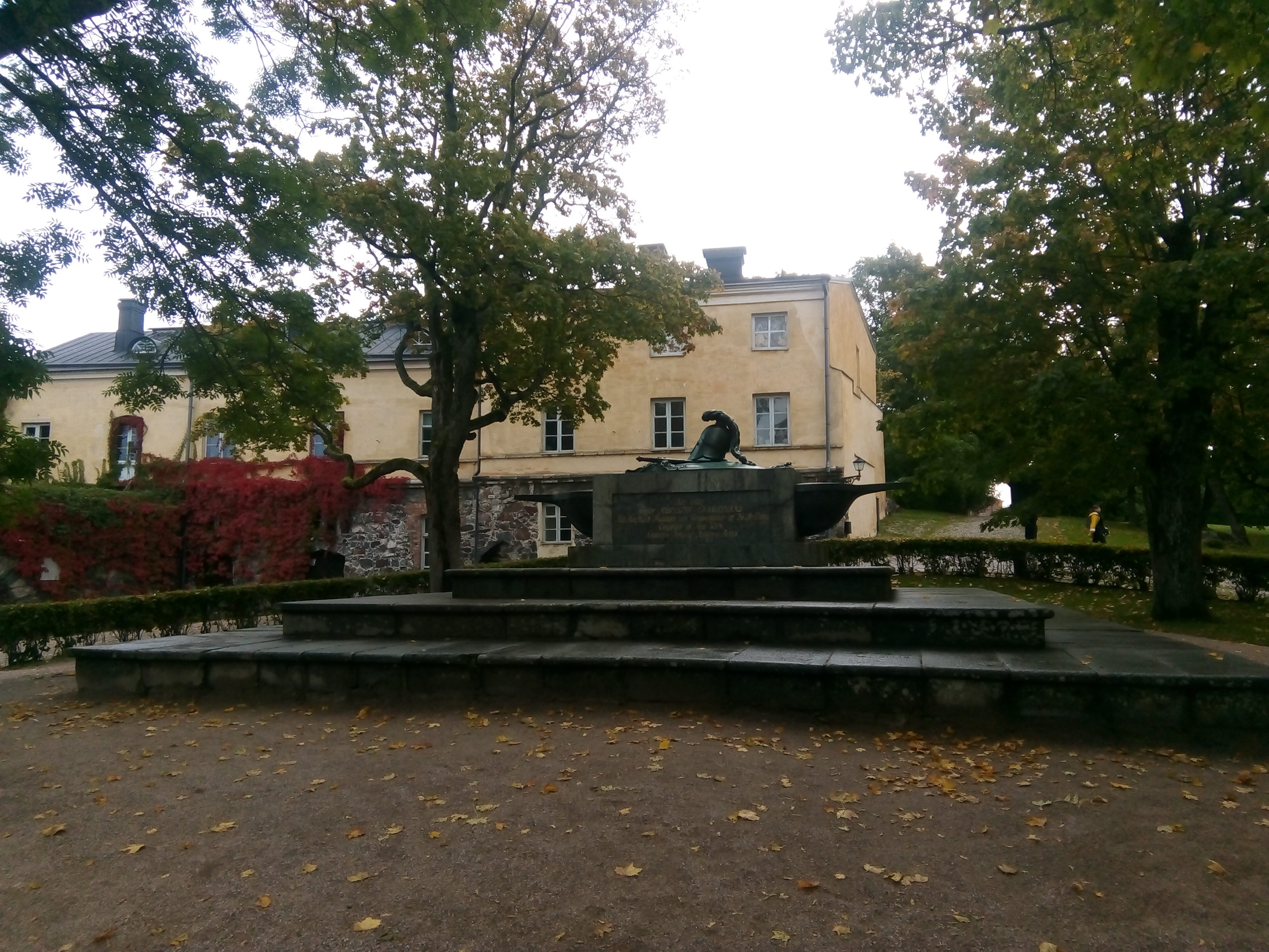 City of Finland, the tomb of Ehrensvärd rephoto