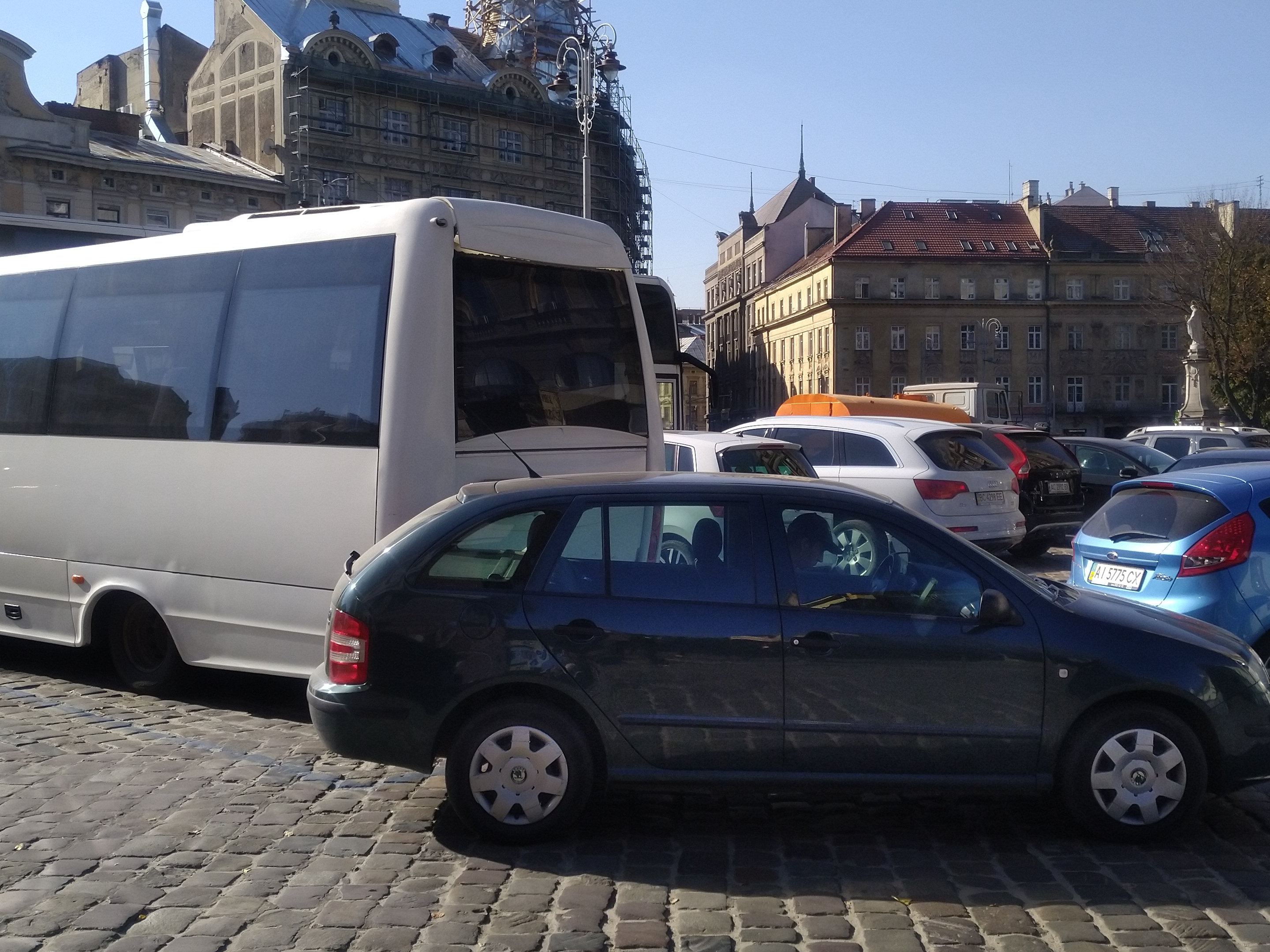 Tour of the Central Archive of History in Lvovi. Square in Lvov rephoto