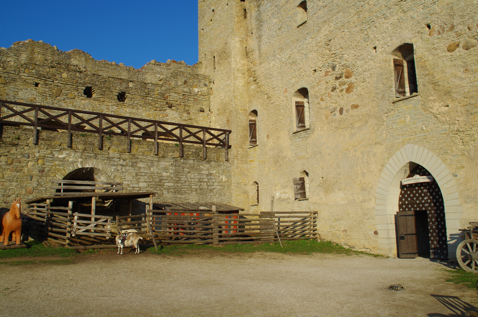 A group of people at Rakvere Castle rephoto