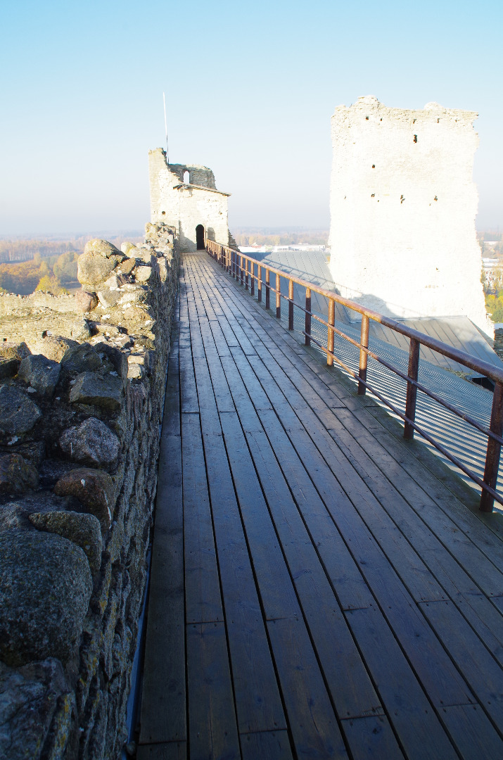 View of the Rakvere Order Tower to the western wing and corner tower rephoto