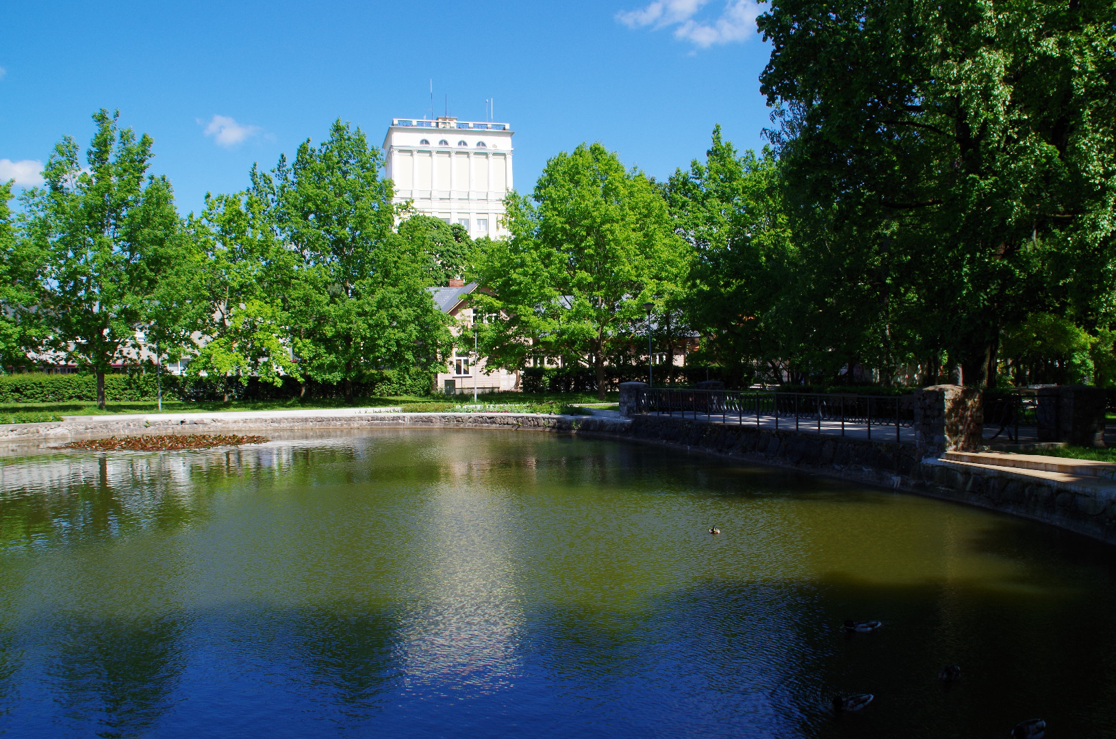 Tartu, Saksa Käsitööliste Seltsi aed. Tiik ja sild. rephoto