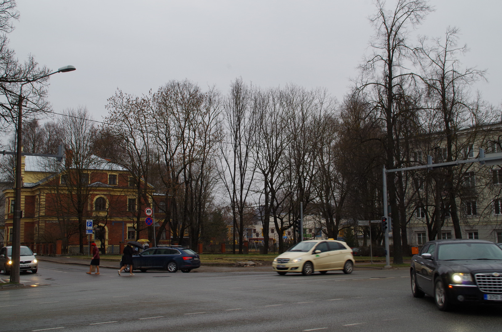 Theatre at the corner of the Casino Riia and Pepler Street. rephoto