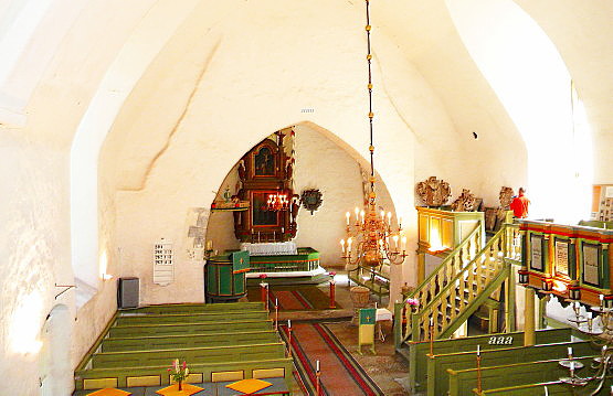 Photo. Interior view of the Martna Church. rephoto