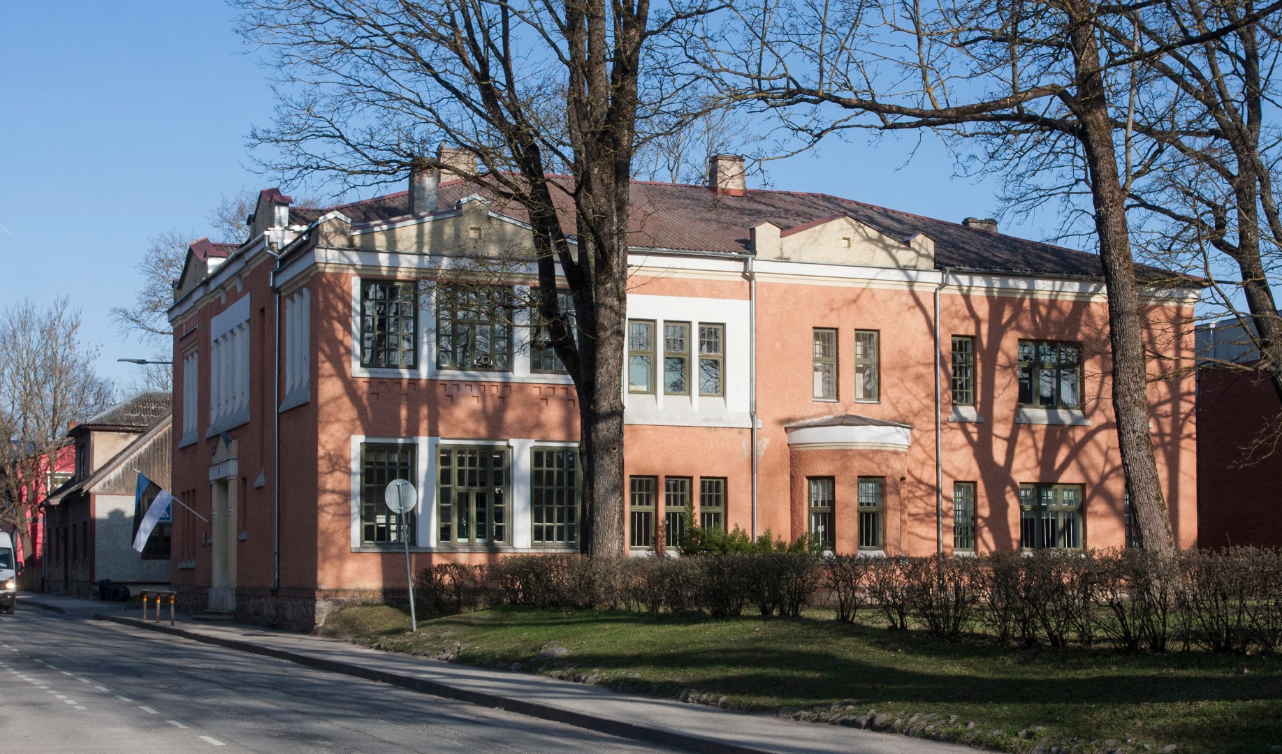 fotopostkaart, Viljandi, Jakobsoni tn 47c, saksa gümnaasium (siin majas 1907-1923), u 1920, foto J. Riet rephoto