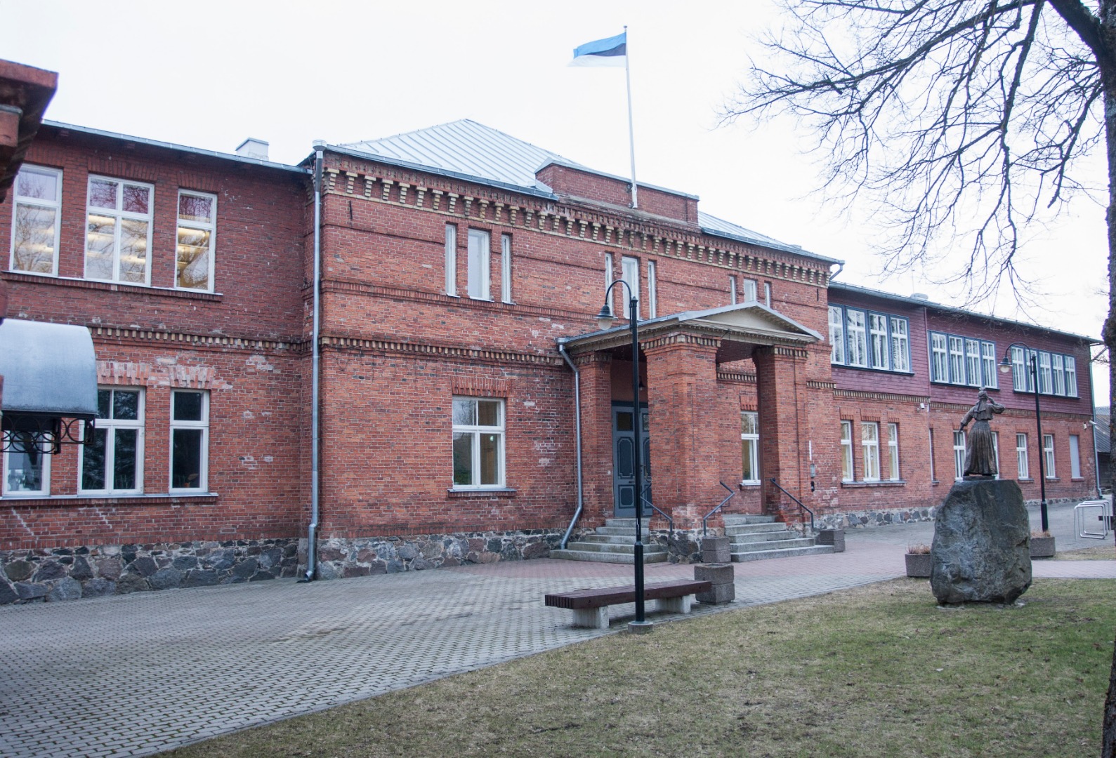 [the house of the Estonian Farmers Society of Viljandi] rephoto