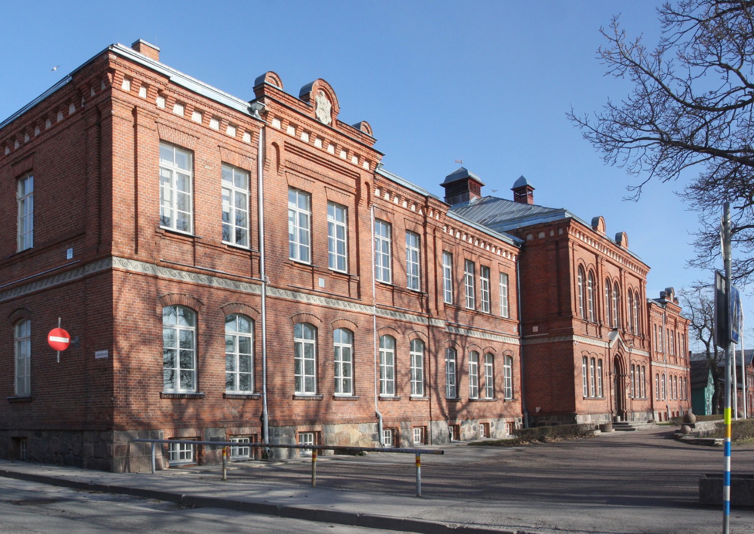 fotonegatiiv, Viljandi Maagümnaasium fassaad rephoto