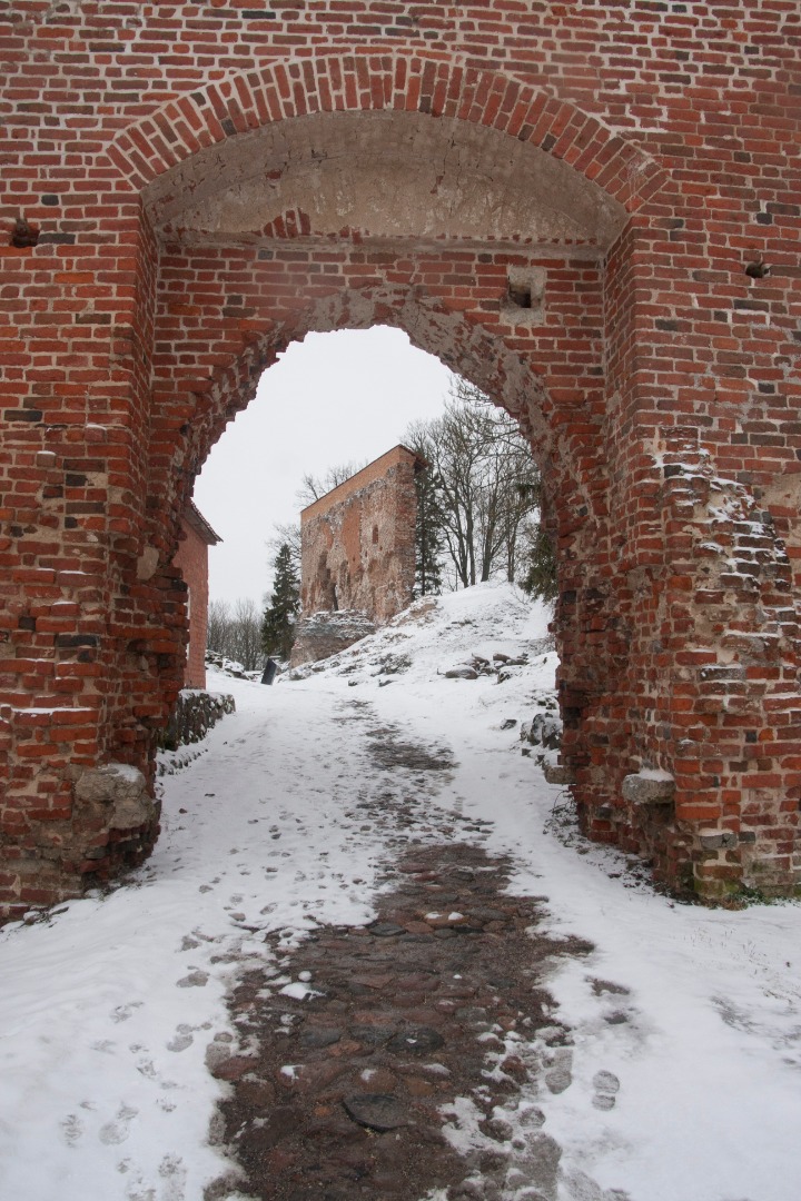 fotonegatiiv, Viljandi, Vaade läbi värava Kaevumäele rephoto