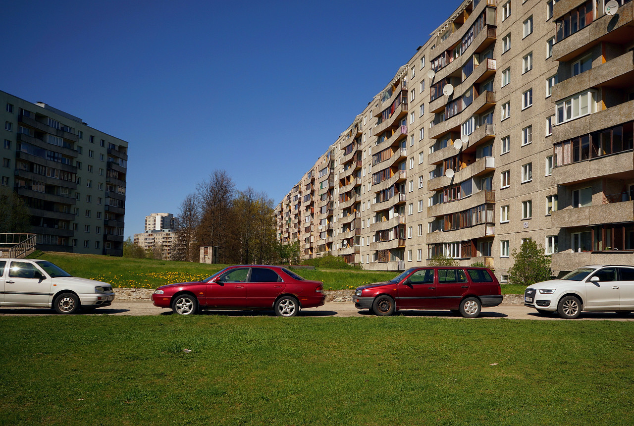 Väike- Õismäe, view of the building and the surroundings in the finishing stage rephoto